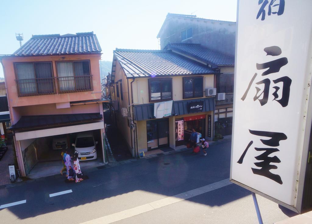 Ougiya Ryokan Toyooka  Buitenkant foto