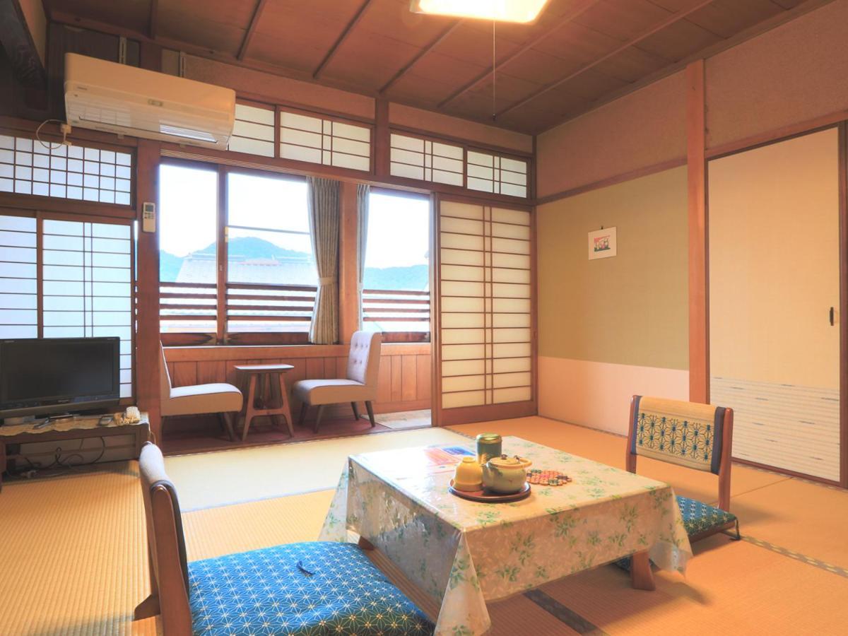 Ougiya Ryokan Toyooka  Buitenkant foto